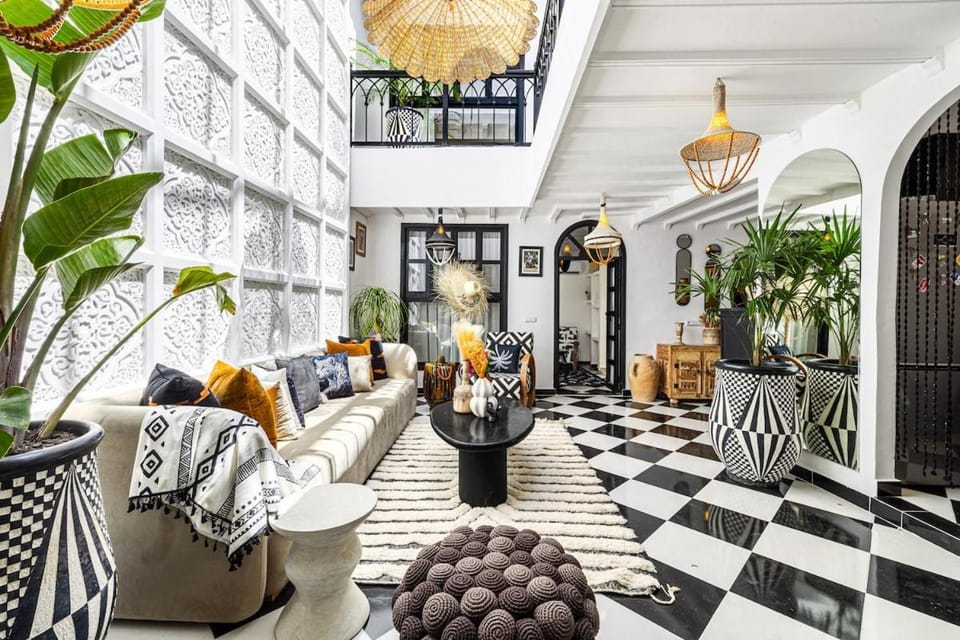 Riad Kamil 4Suites - Private Pool - Rooftop Lounge Villa in Marrakesh