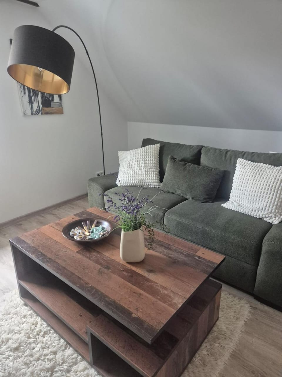 Detmolder Perle 2 Charmante Dachgesschoswohnung im Altbau Apartment in Detmold