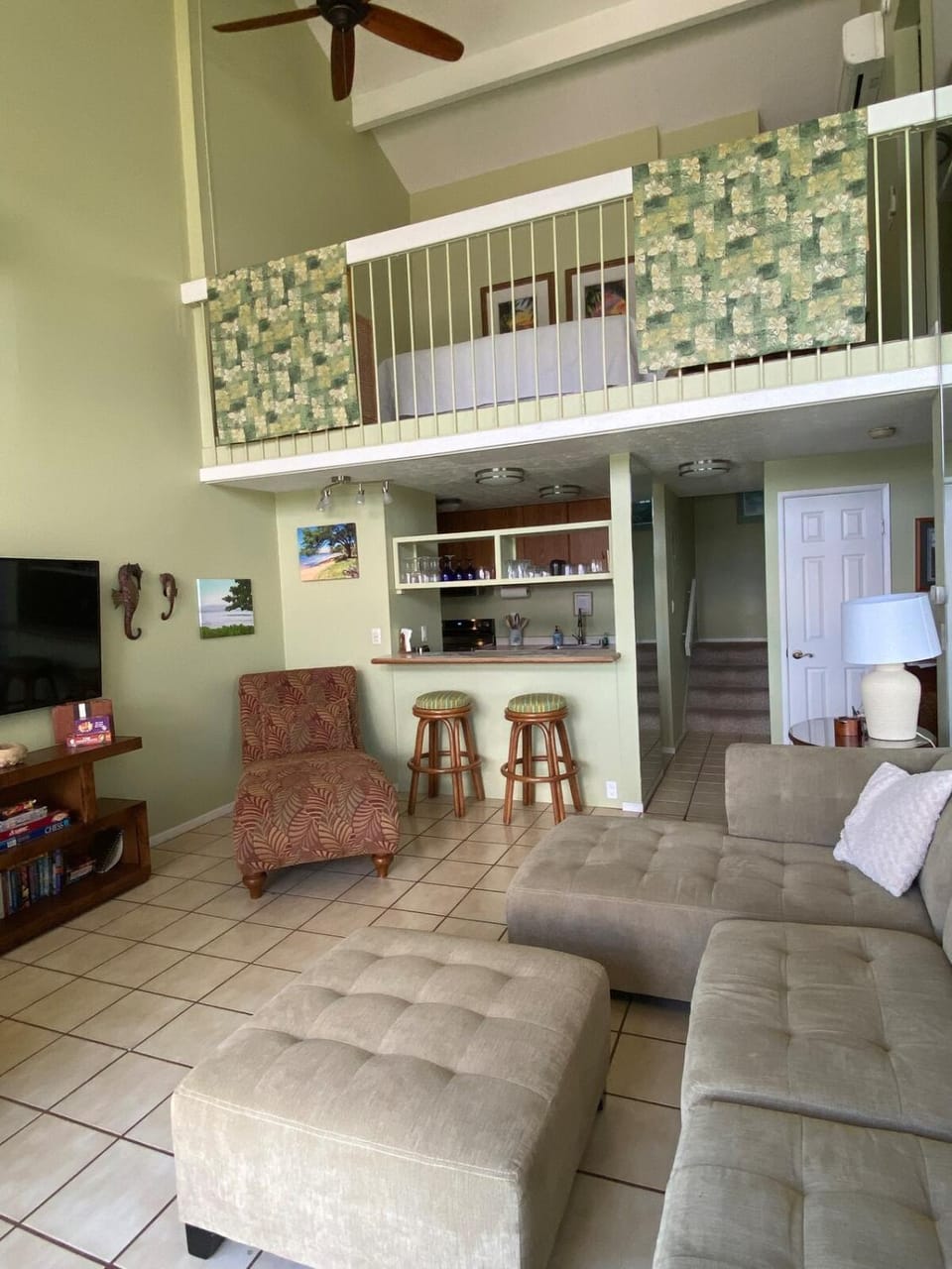 Makani A Kai B5- Beachfront 15 feet to Sugar Beach Apartment in Maalaea