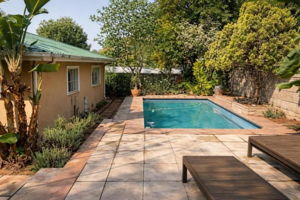 Garden, Swimming pool