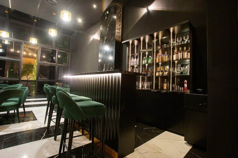 Lounge or bar