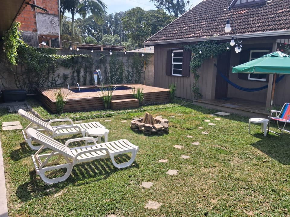 Property building, Garden, Spa and wellness centre/facilities, Garden view, sunbed
