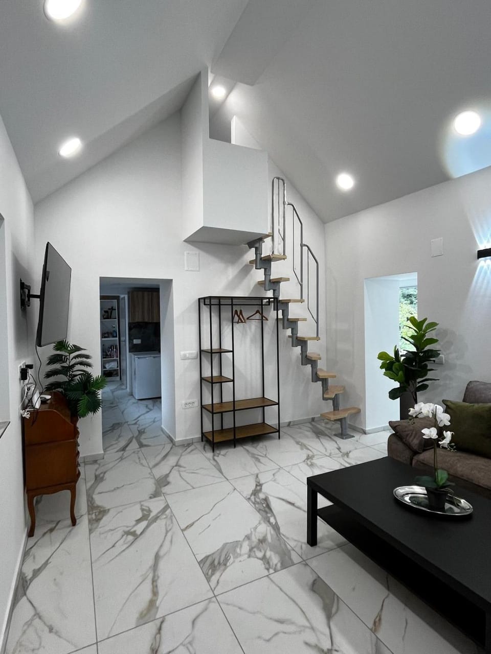 Living room, Seating area, air conditioner