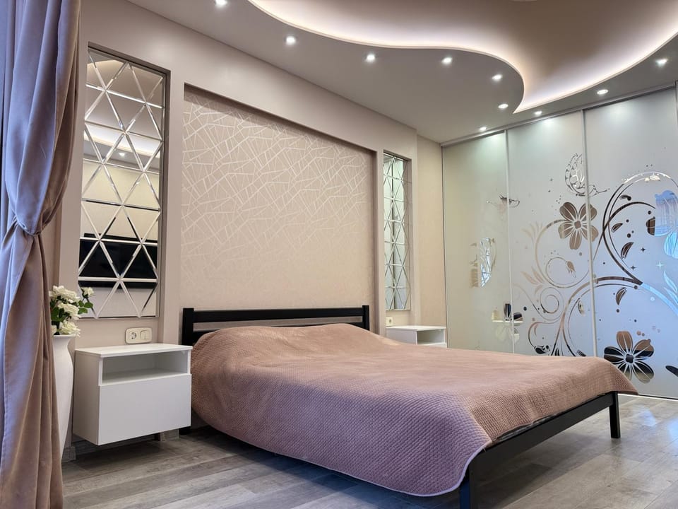 LUX Apartment Аркадия, Каманина, 43 жемчужина Apartment in Odessa
