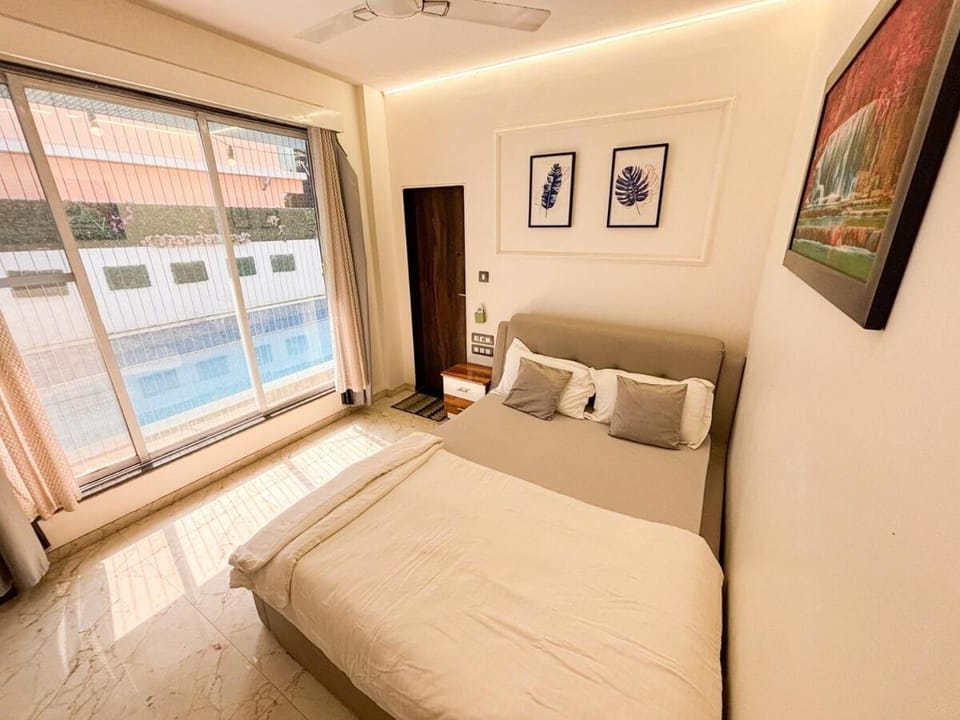 Glasshouse Luxury Villa, 4 Bed Private Pool Gorai Villa in Mumbai