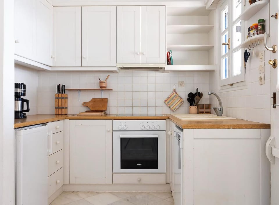microwave, oven, kitchen