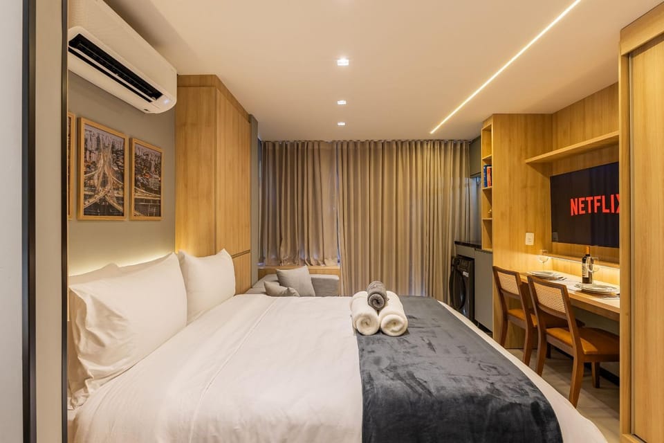 Bed, View (from property/room), Photo of the whole room, Bedroom