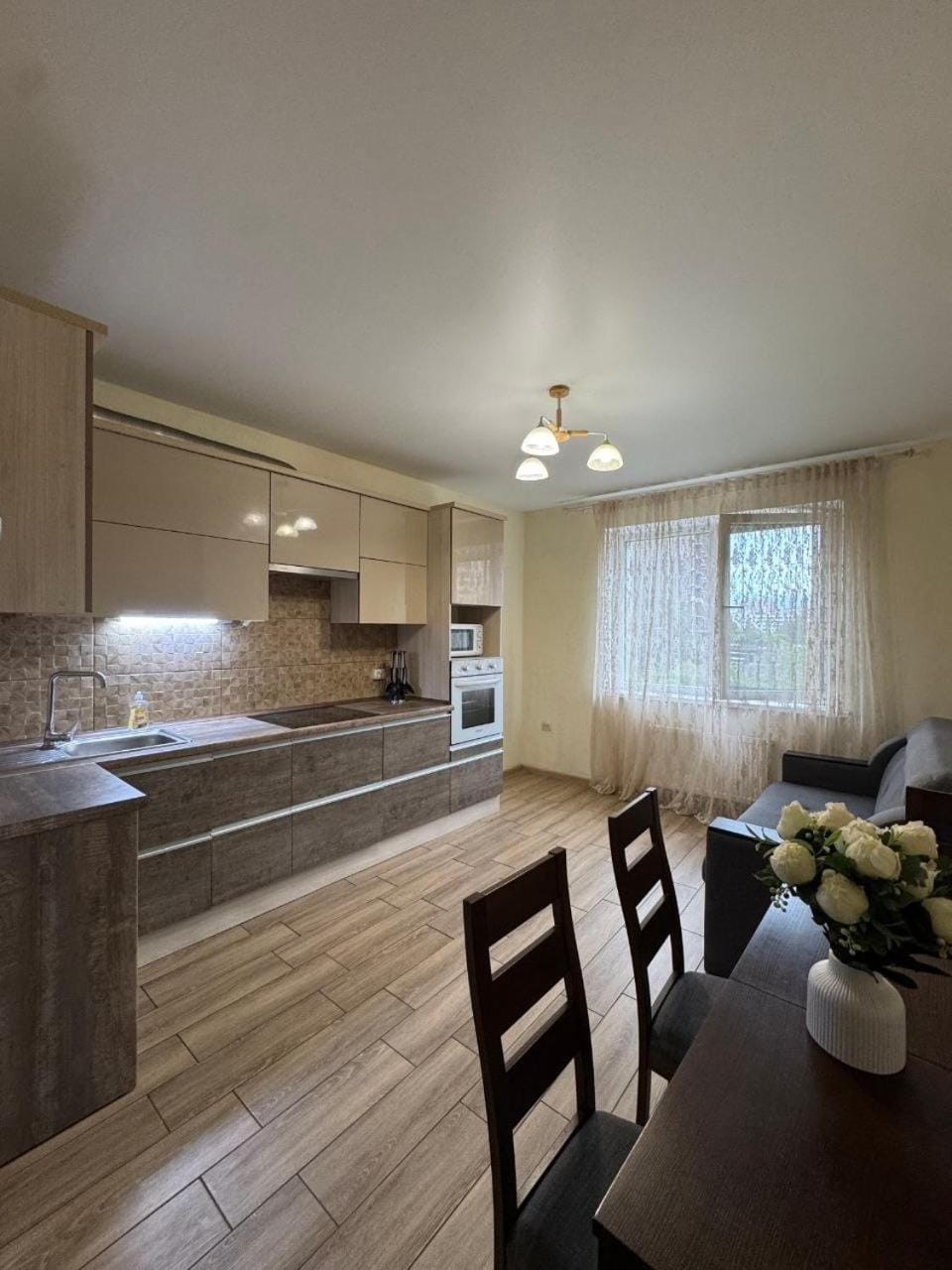 Аркадія євро 2к Гагарін Плаза Генуезька парк Перемоги море Кадорр Apartment in Odessa
