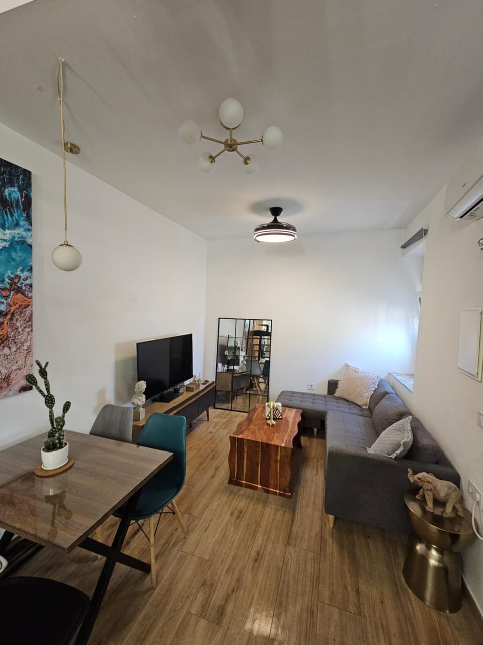 Lounge or bar
