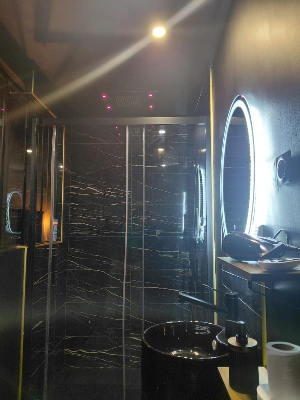 Soft, Jacuzzi, cozy, cinéma, Apartment in Le Mans