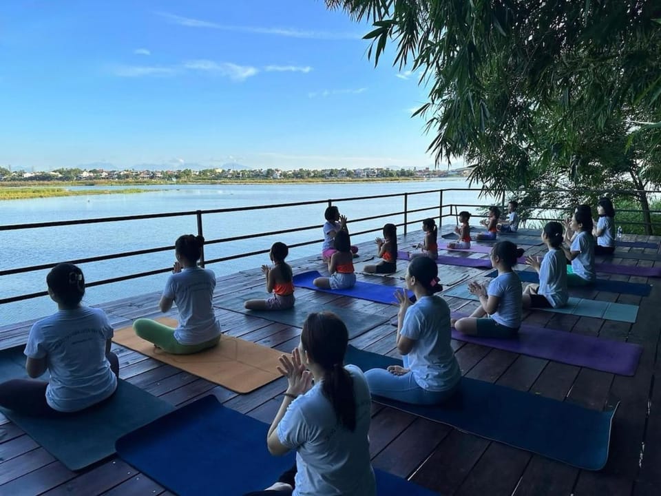 Calm Riverside Sanctuary, 10 min to Old Town Apartment in Hoi An