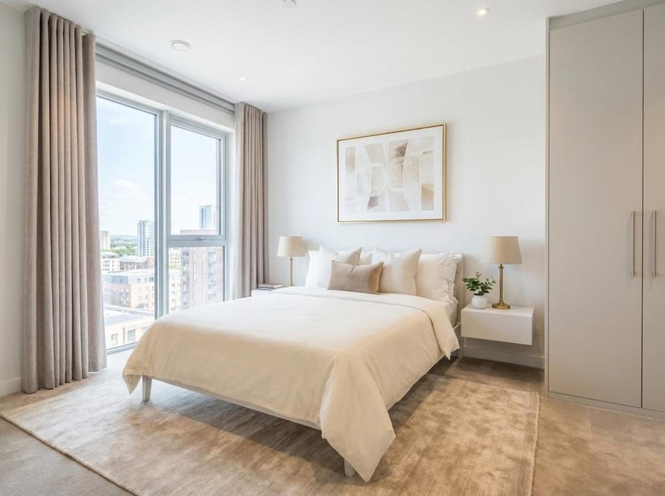 Bed, Photo of the whole room, wardrobe
