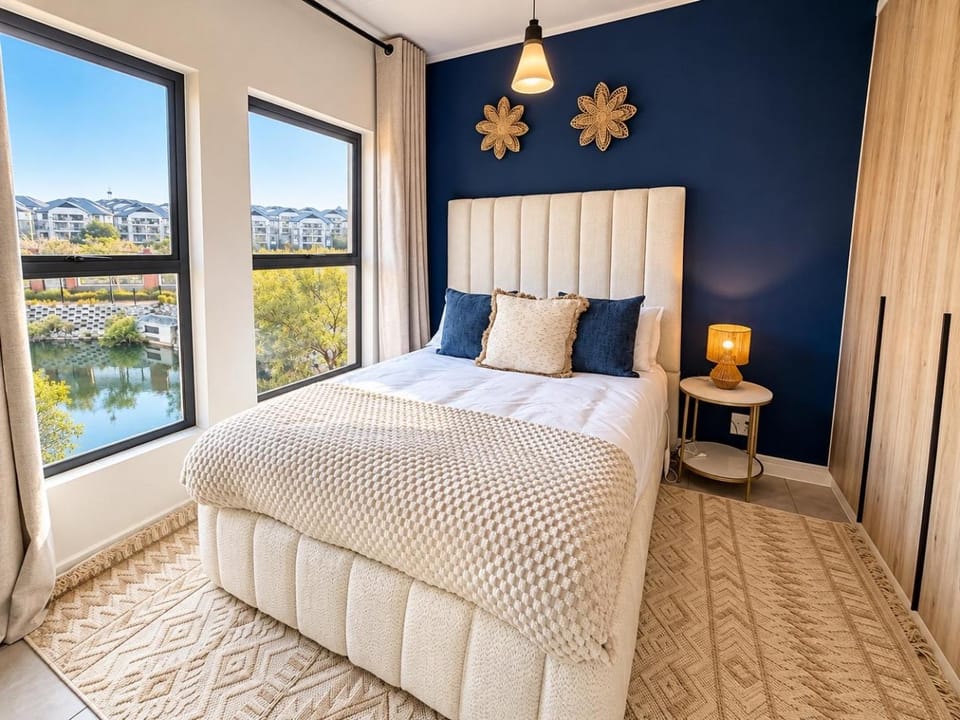 Azure Waterfall Apartment in Sandton
