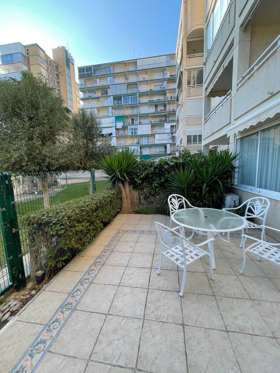 Beachfront apartment with Sea Views, Pool, Parking Apartment in Costa Blanca