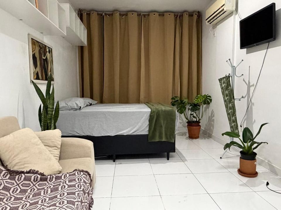 Studio Copacabana - 1 block from the beach Apartment in Rio de Janeiro
