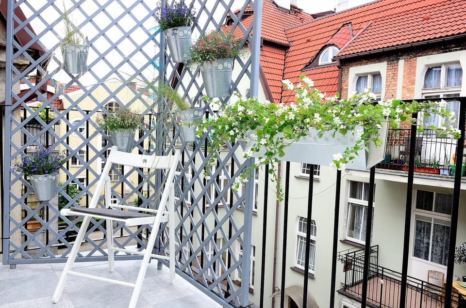 Property building, Balcony/Terrace