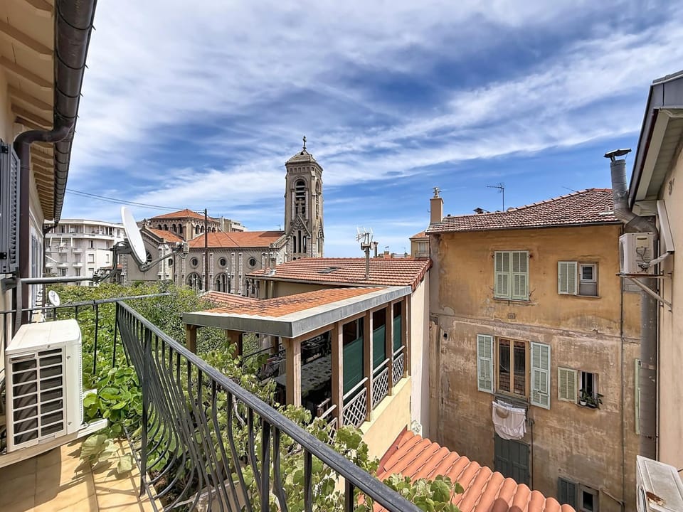 City view, Landmark view