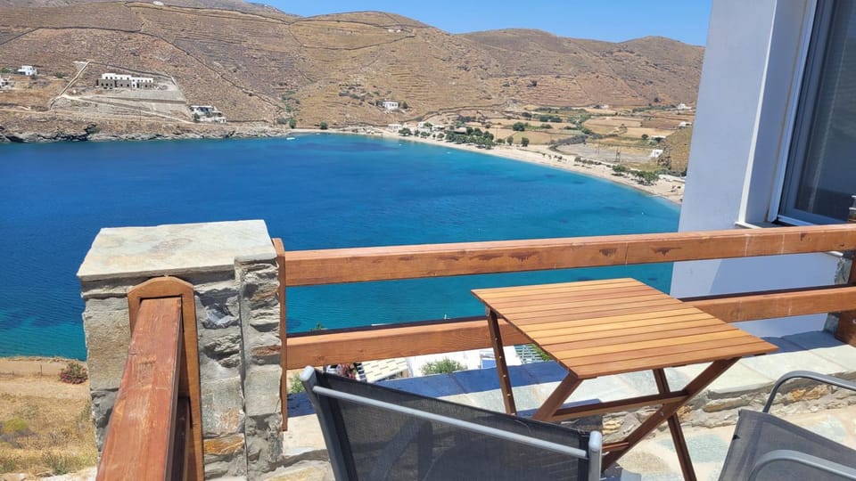 Vista del sole Kythnos II House in Kea-Kythnos