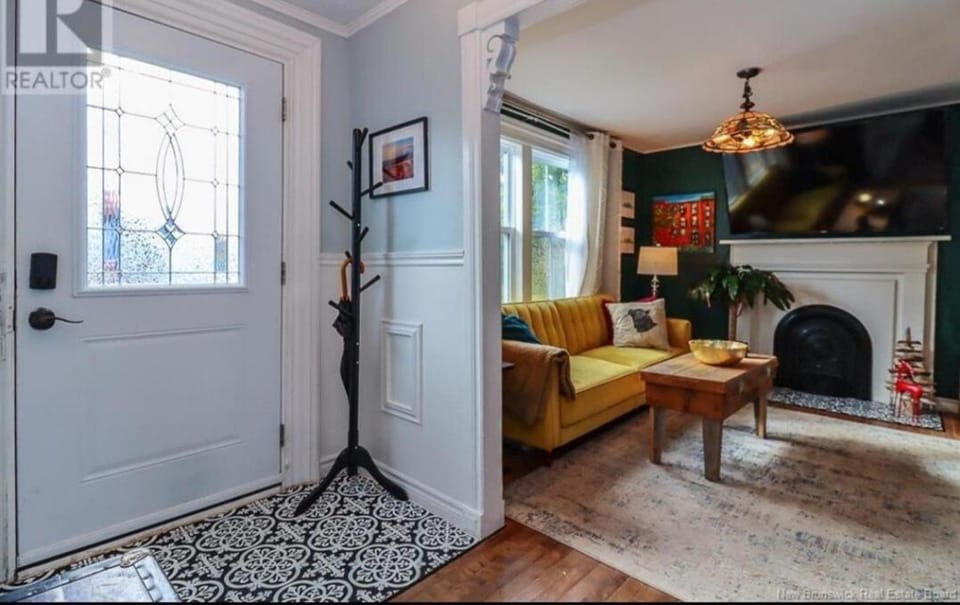 Central, Dog Friendly, Parking House in Saint John