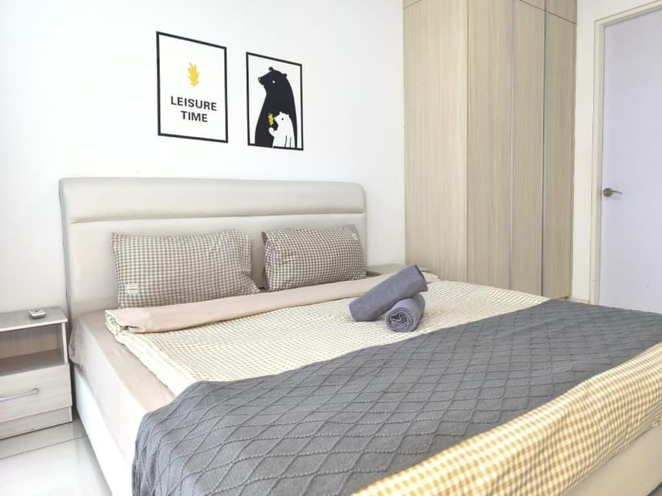 Elysia Cozy Couple Room W Private Bathroom By STAY Vacation rental in Johor