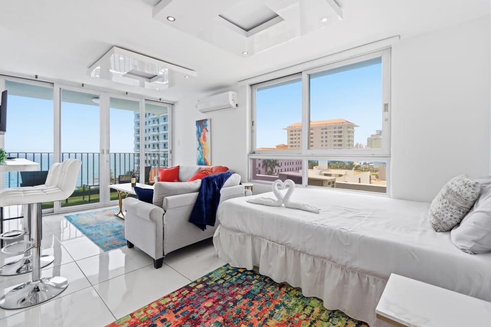 VIP Luxury on the Beach 2 Beds Prime Condado San Juan Apartment in San Juan
