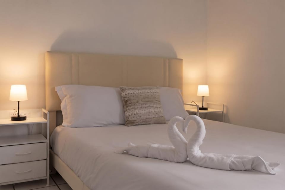 VIP Luxury on the Beach 2 Beds Prime Condado San Juan Apartment in San Juan