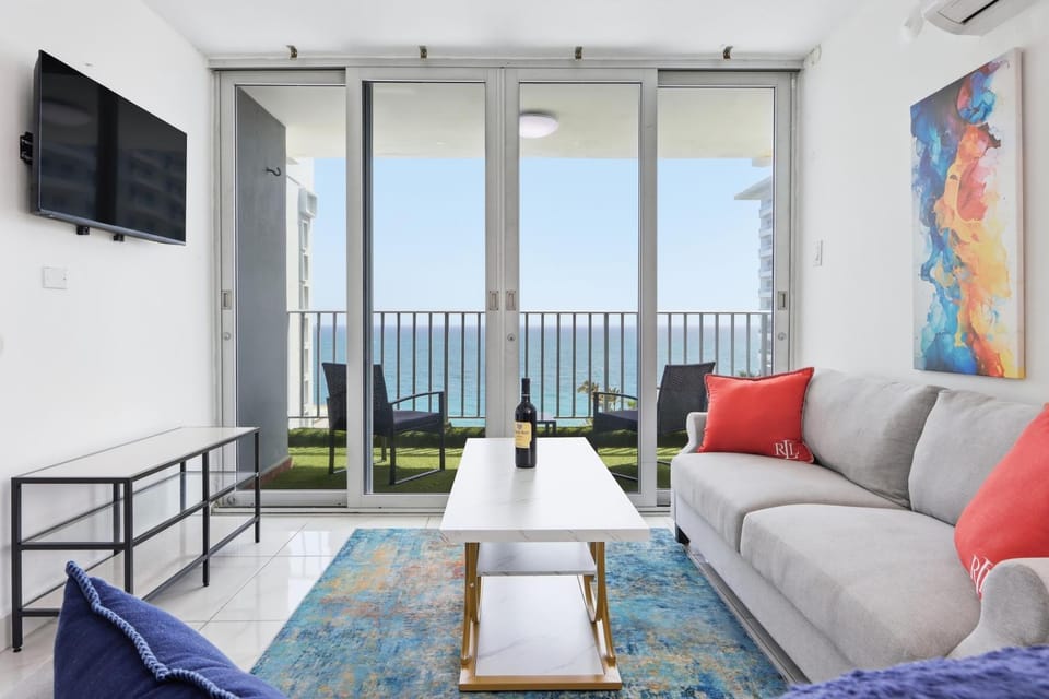 VIP Luxury on the Beach 2 Beds Prime Condado San Juan Apartment in San Juan