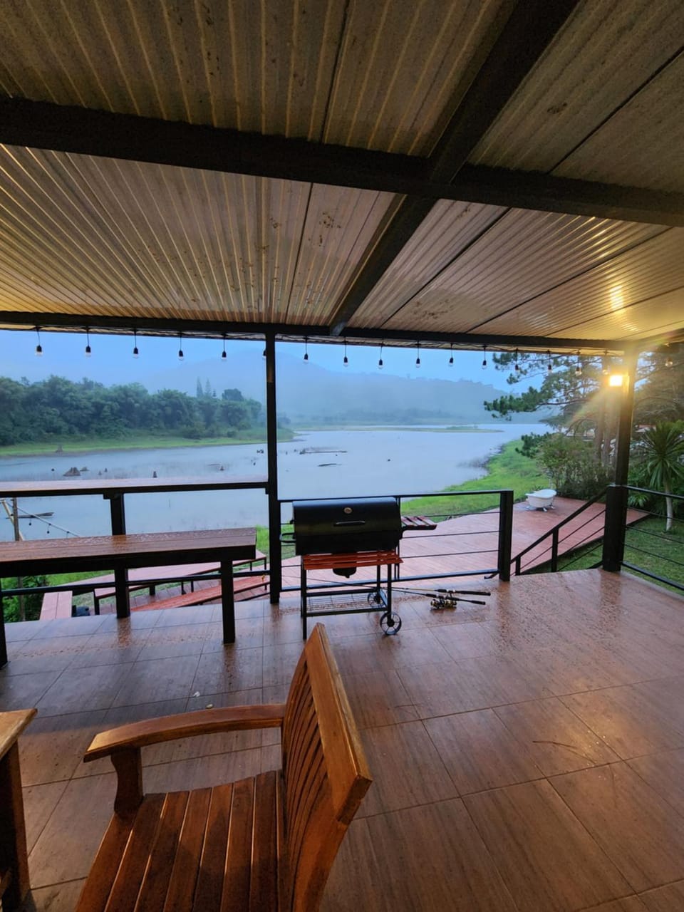 Porjai's Lakeview House in Thailand