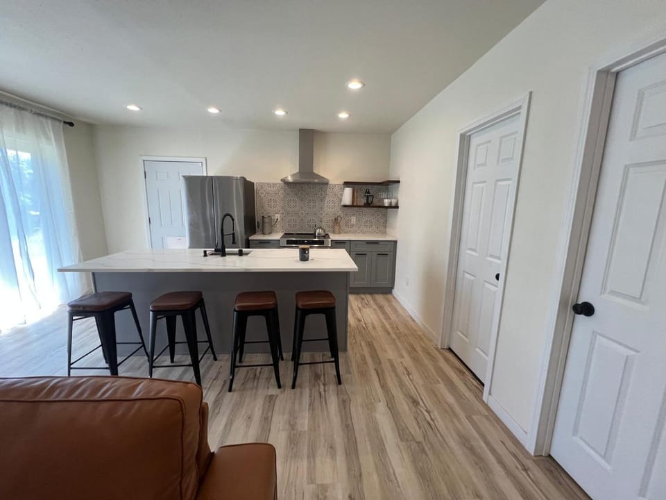 Modern 1bd Luxury Escape featuring Gourmet Kitchen and Spa Retreat bathroom tub House in SeaTac