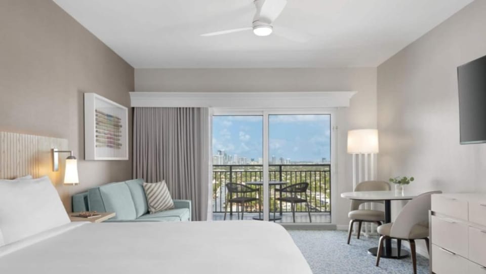 BeachPlace Towers Resort Studio Villa House in Fort Lauderdale