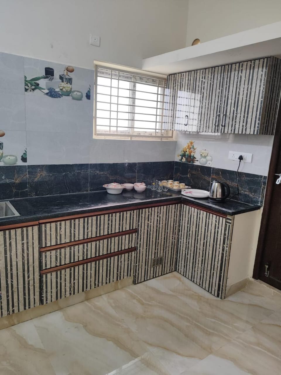 Kitchen or kitchenette, Kitchen or kitchenette