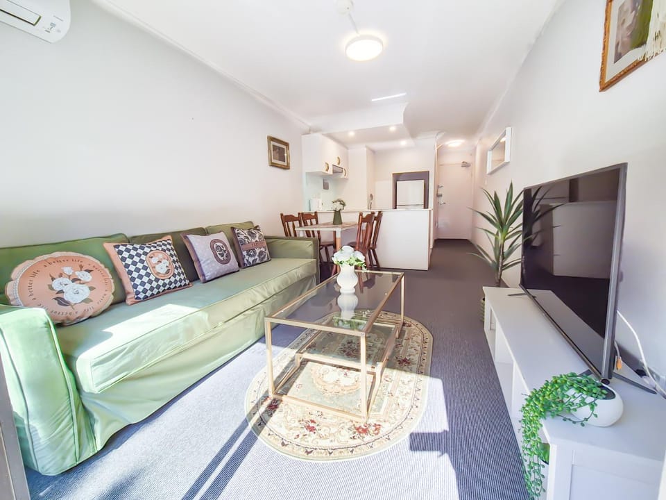 Harbour Vibe 1BR - Walk to Fish Market, Star & CBD Apartment in Sydney