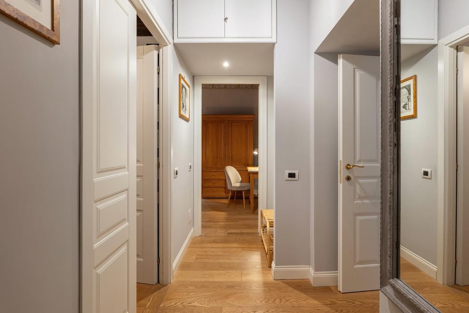 Palazzo del Gesù Boutique Residence 2-BR Apartment in Rome