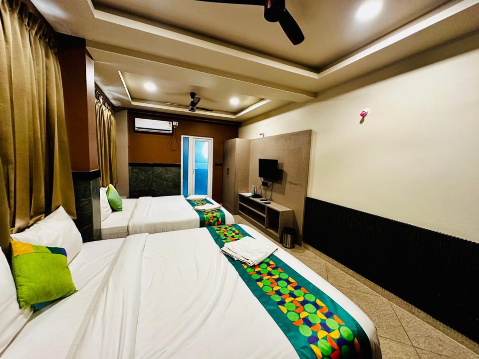 Satkar Comforts Hotel in Karnataka