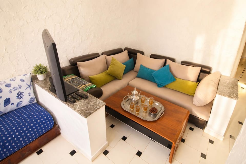 Communal lounge/ TV room, Living room