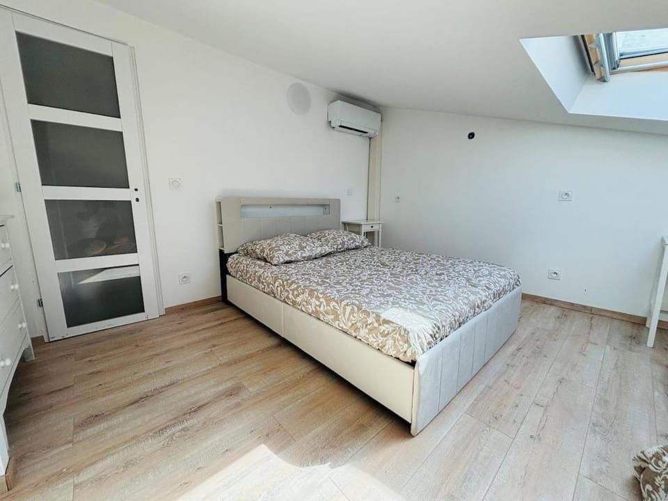 T3 Les Sablettes Piscine, Parking à 250 m de la plage Apartment in La Seyne-sur-Mer