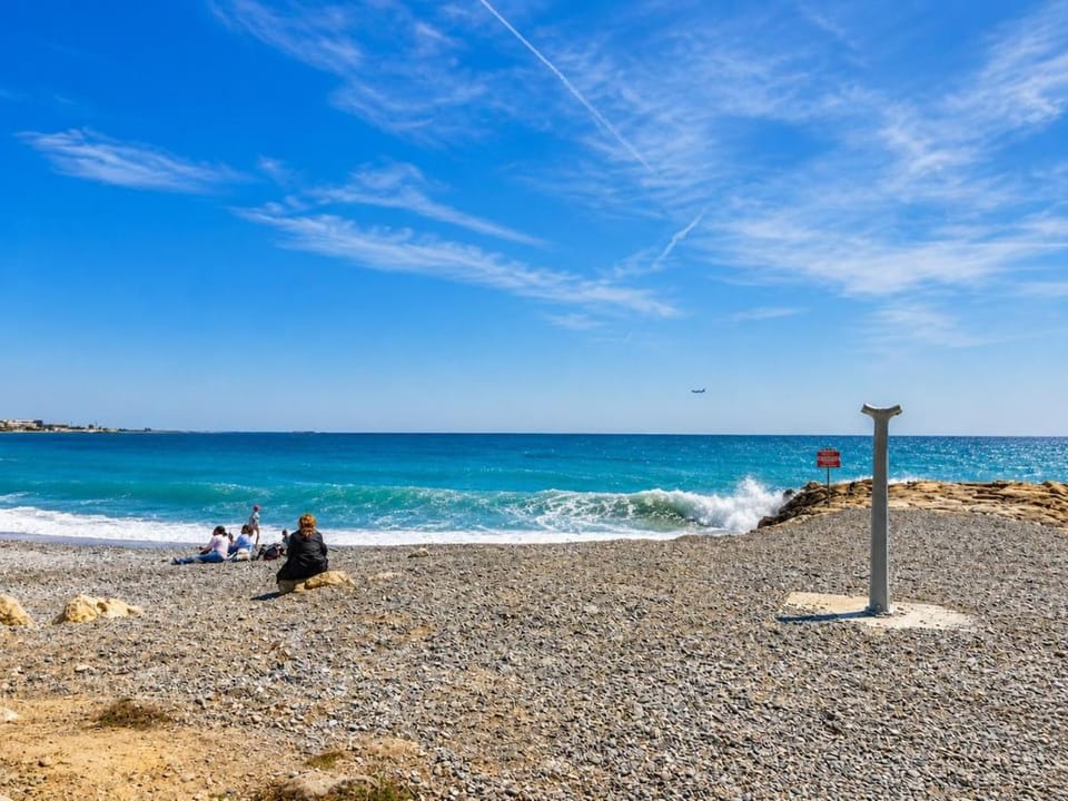 Seaside haven with private garden near Nice Apartment in Cagnes-sur-Mer