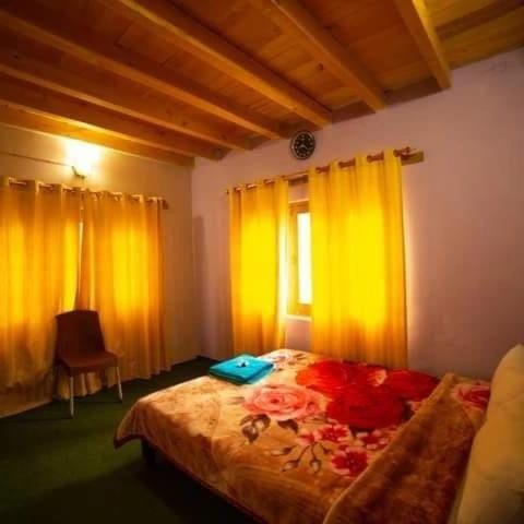 Mullberry Lodge Gulmit Bed and Breakfast in Pakistan