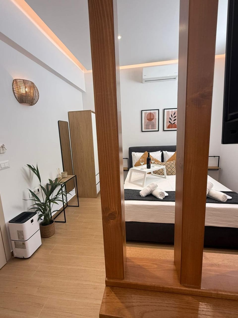 Daedalus Rhodes Center TERRA semi-basement Apartment in Rhodes