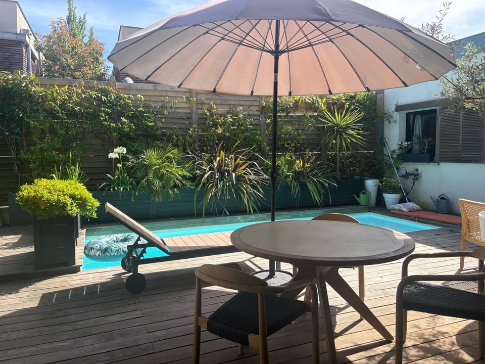 Maison de ville 3 ch, piscine 5 min à pied du centre ville de Toulouse Villa in Toulouse