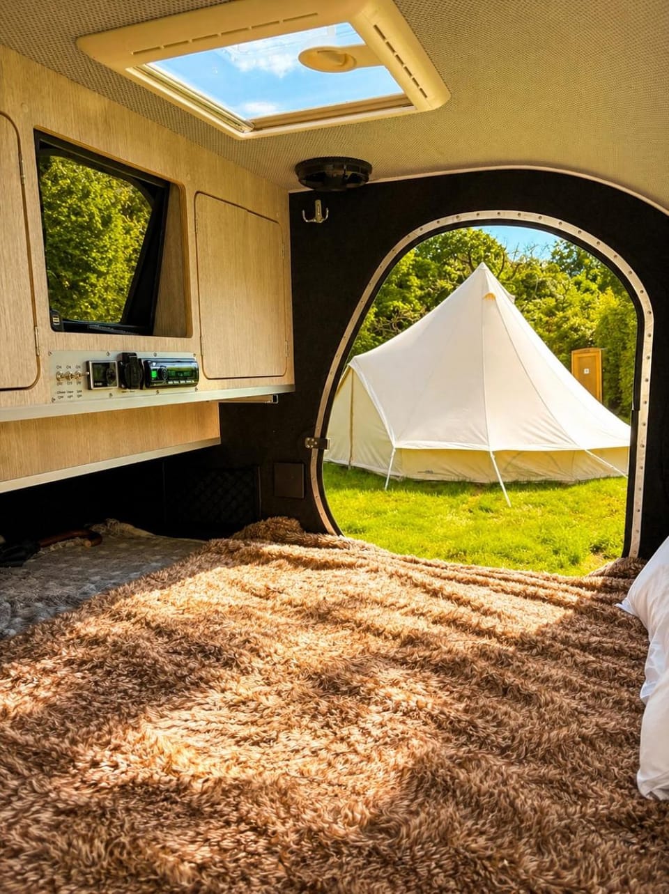 Glamping Privé 2 tentes pour vous sur le mont à Tilff Luxury tent in Liège