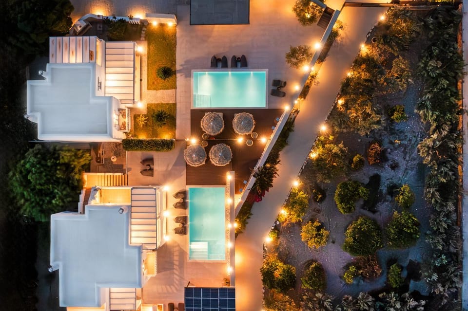Property building, Day, Night, Bird's eye view, Garden, Garden view, Pool view, Swimming pool, sunbed