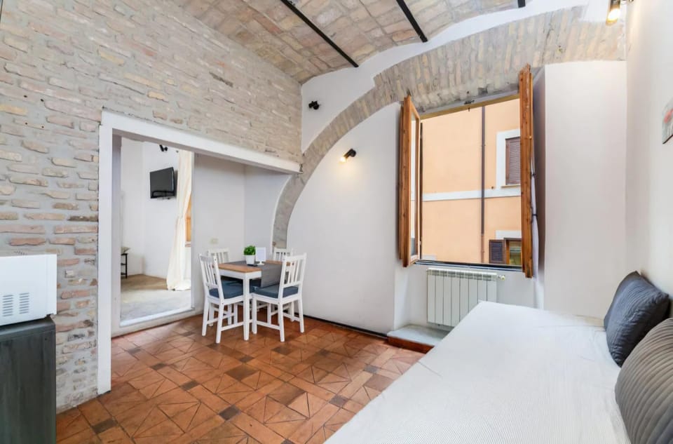 Santissimi House Apartment in Rome