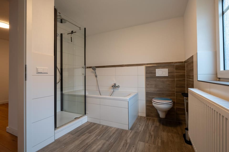 Bathroom, Bath