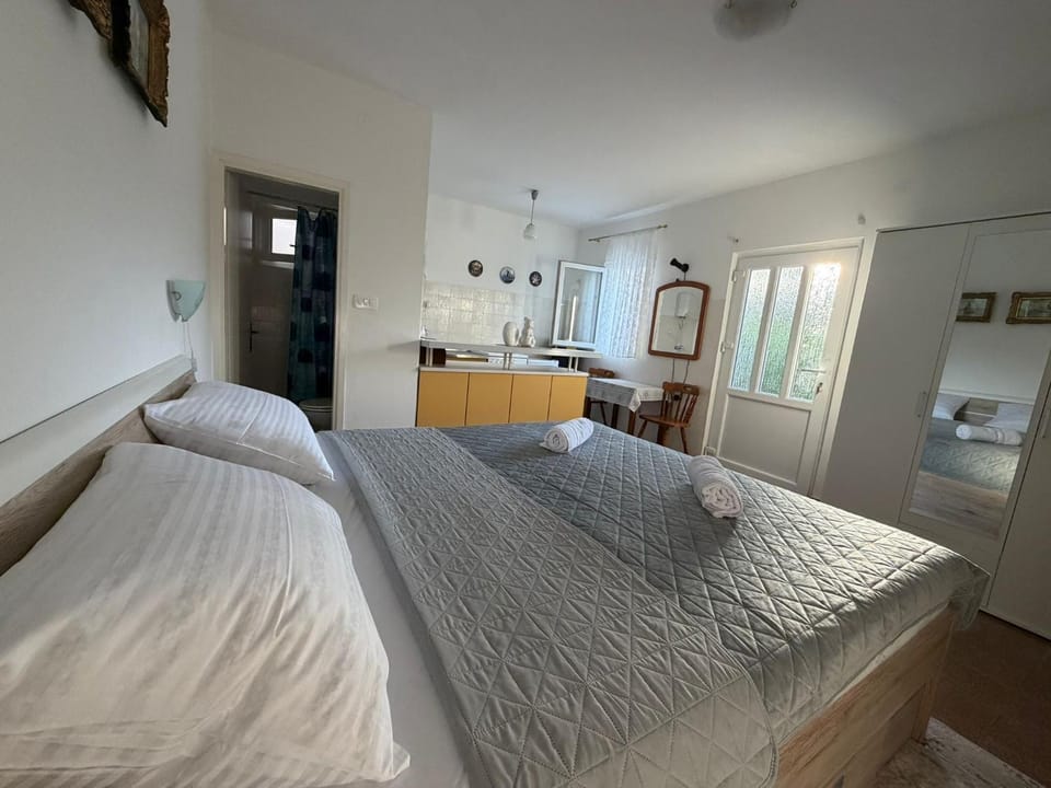 Studio Apartman ISRA 1 Apartment in Lika-Senj County