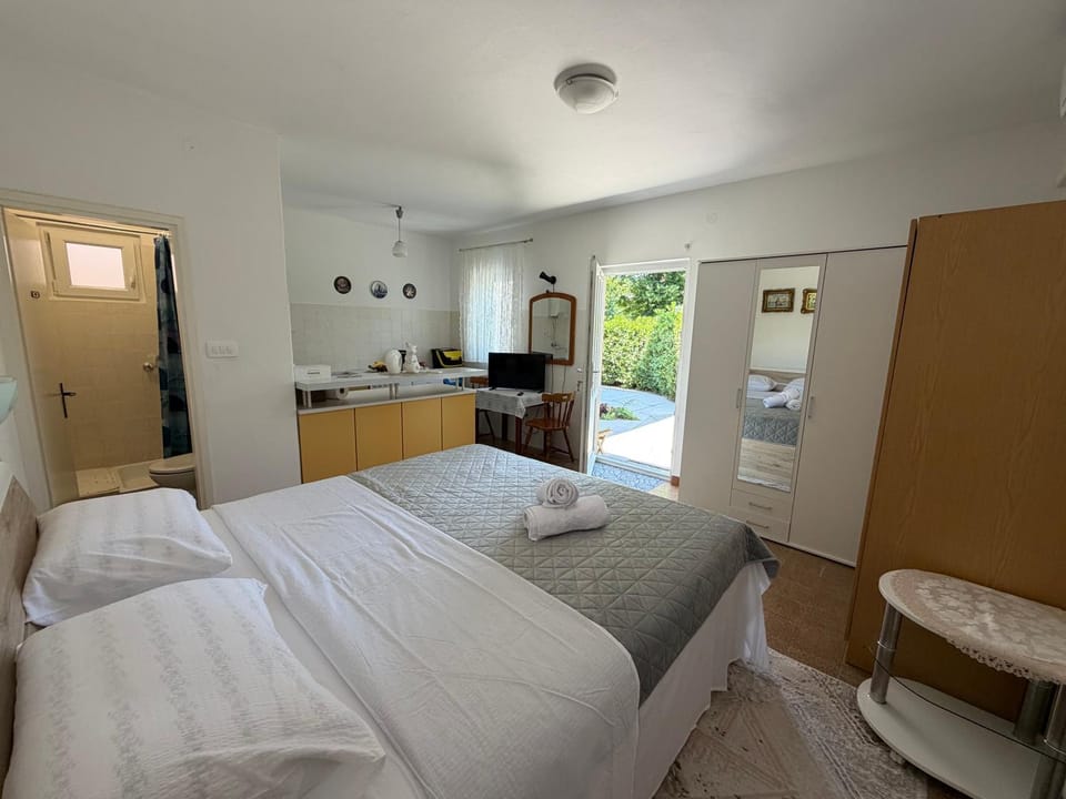 Studio Apartman ISRA 1 Apartment in Lika-Senj County