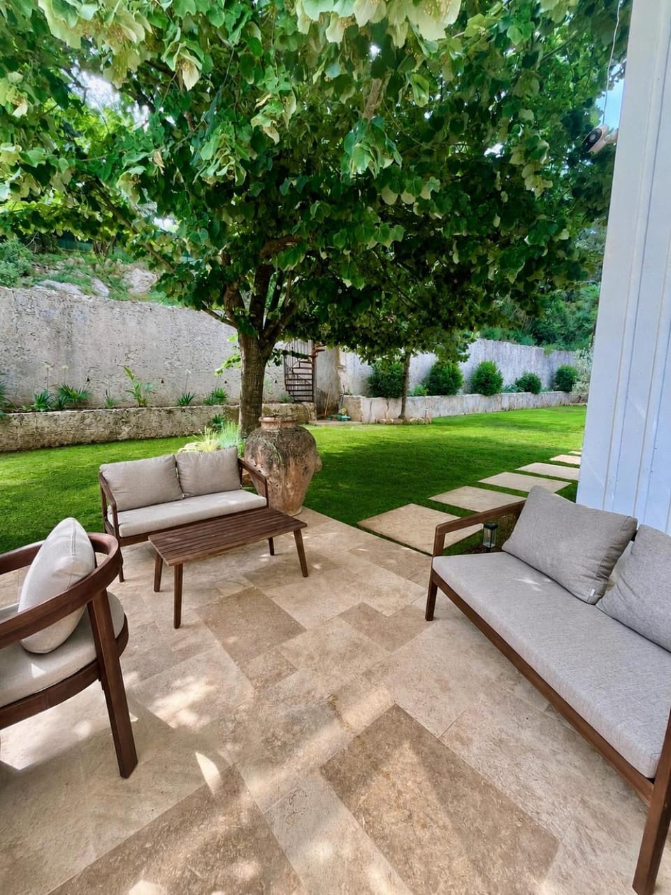Patio, Garden, Dining area