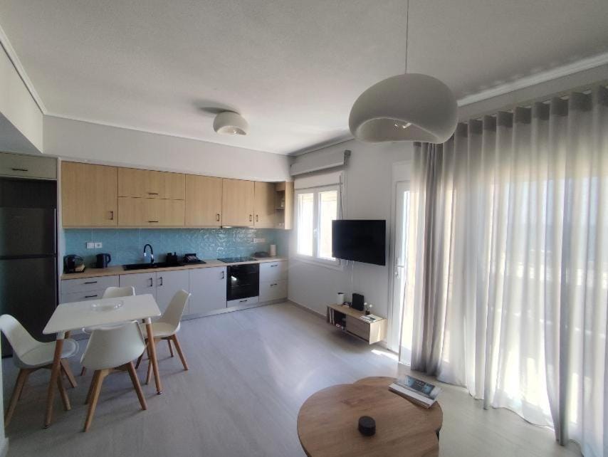 BluWave House in Decentralized Administration of the Aegean