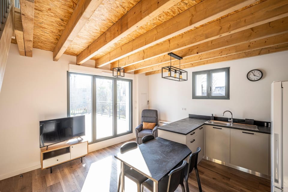 TV and multimedia, Balcony/Terrace, Dining area