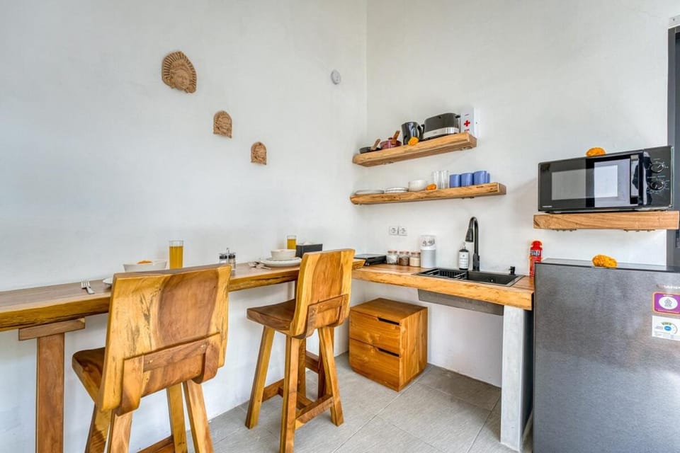 Cozy Tropical Pererenan 2bd Villa with Rooftop Pool Villa in North Kuta